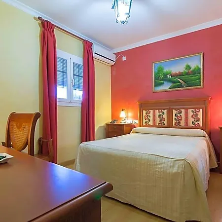 Hotel Esmeralda 2*