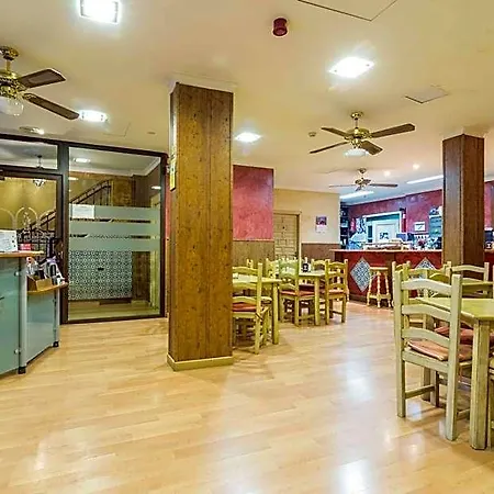 Hotel Esmeralda 2*